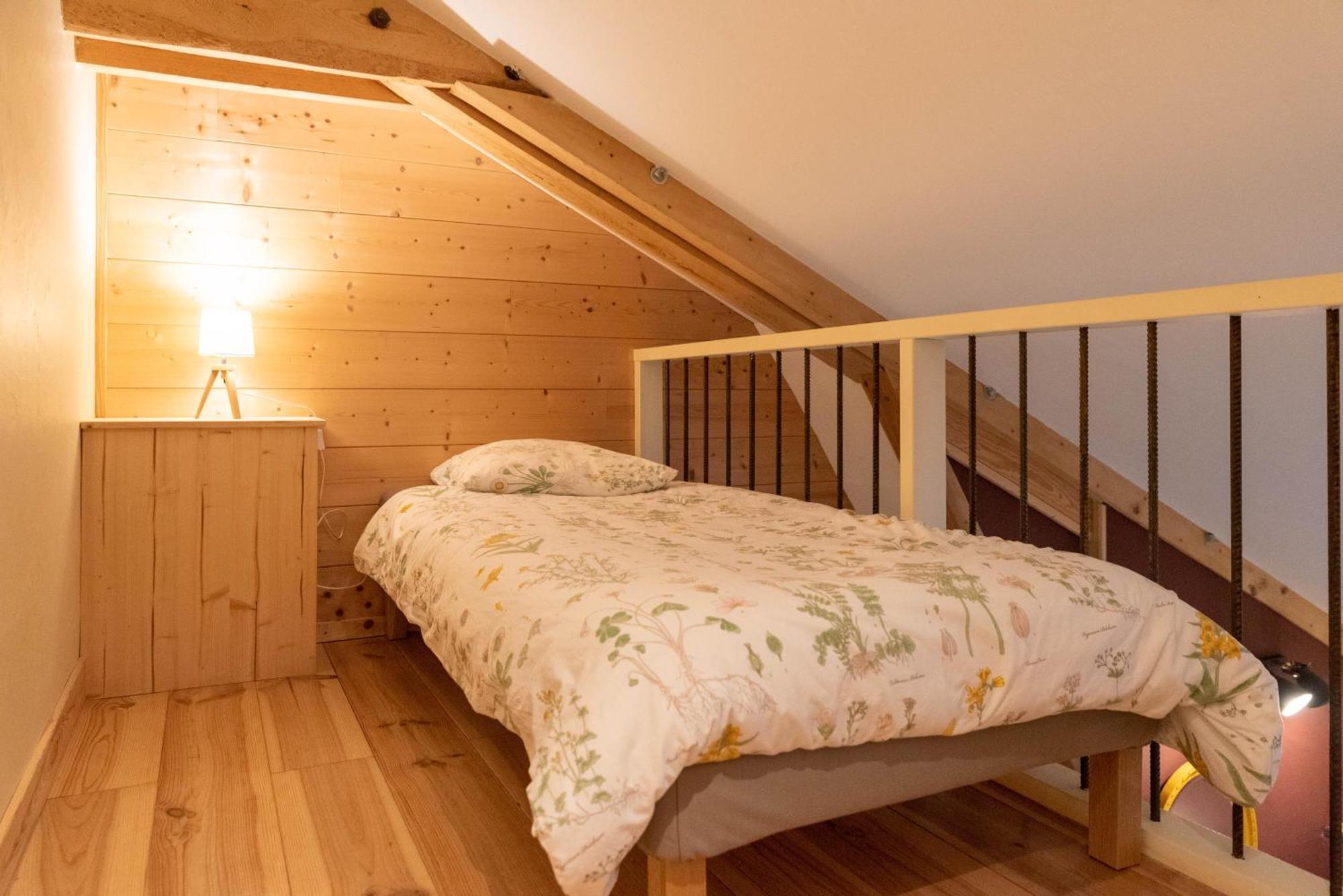 Les Balcons De La Terrasse Bed & Breakfast Arsac-en-Velay Dış mekan fotoğraf
