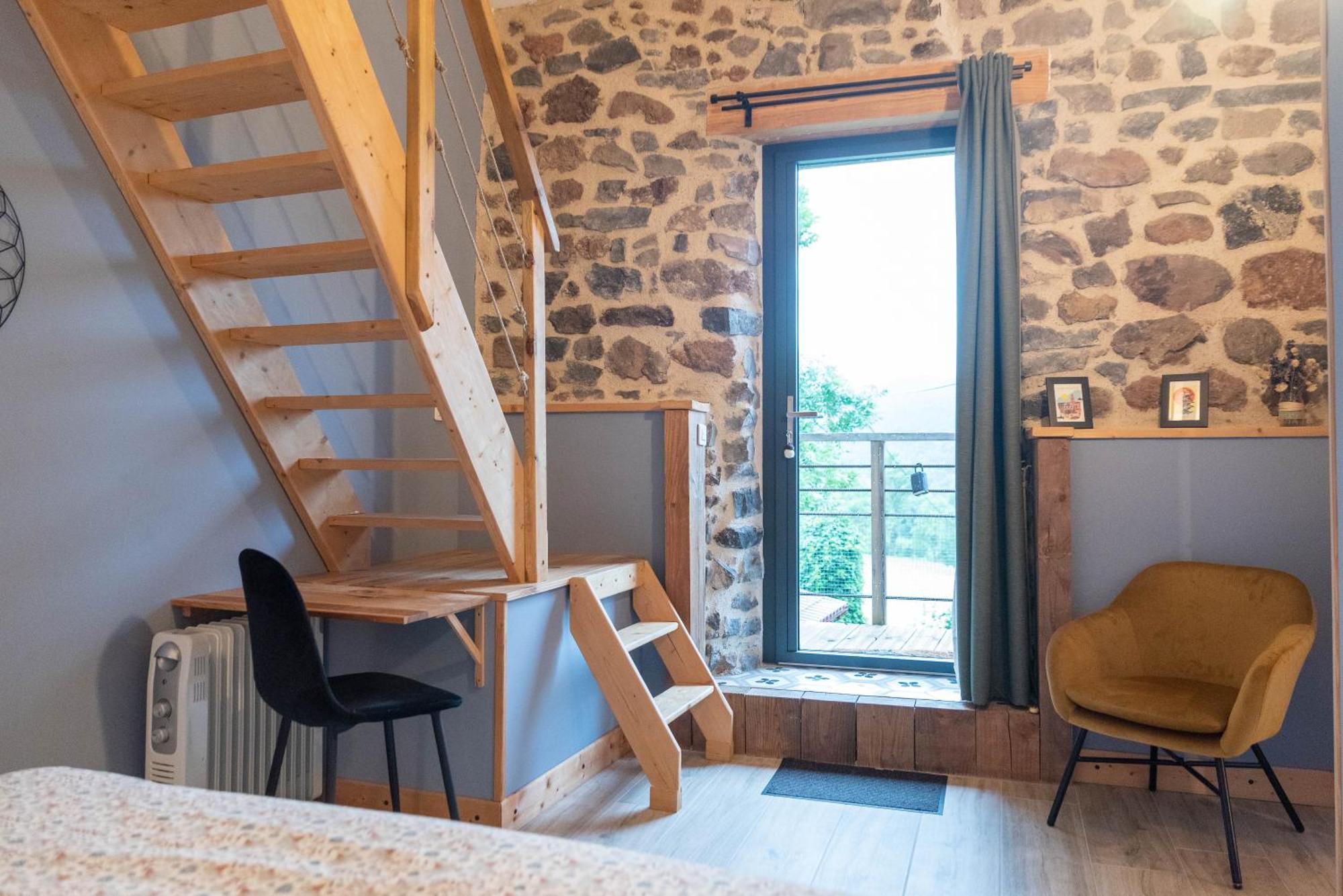 Les Balcons De La Terrasse Bed & Breakfast Arsac-en-Velay Dış mekan fotoğraf