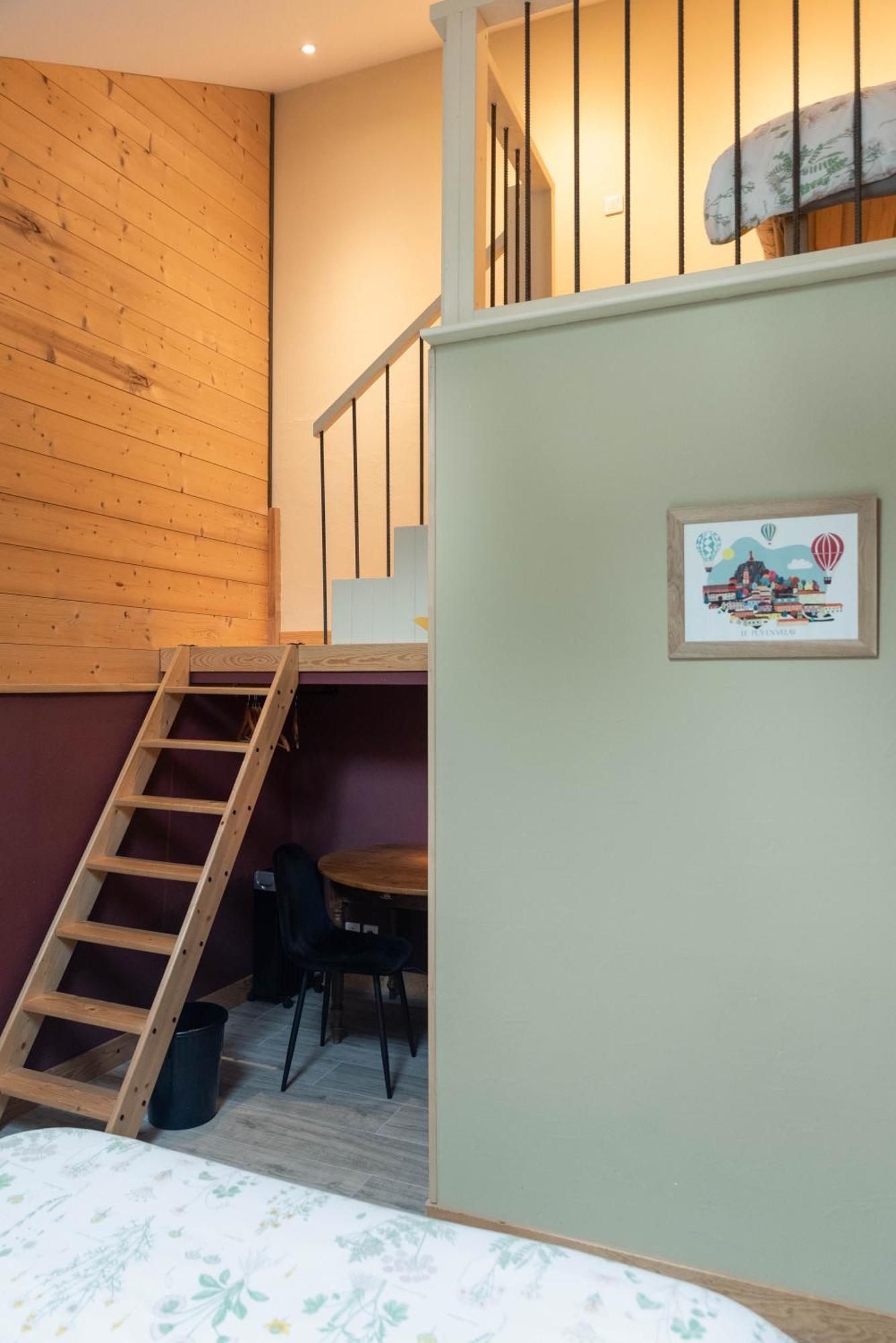 Les Balcons De La Terrasse Bed & Breakfast Arsac-en-Velay Dış mekan fotoğraf